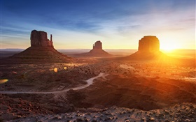 Arizona, Monument Valley, États-Unis, le coucher du soleil, les montagnes, le désert