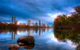 Austin, Texas, USA, lac, bâtiments, ciel bleu