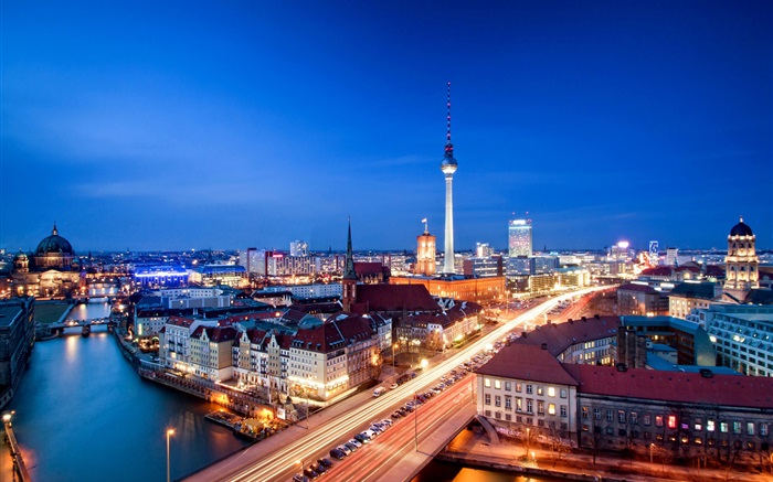 Berlin, Allemagne, Alexanderplatz, le soir, les bâtiments, les lumières Fonds d'écran, image