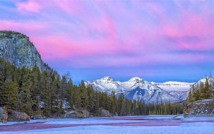 Canada, Parc National, rivière, montagnes, arbres, nuages, hiver Fonds d'écran, image