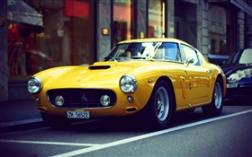Ferrari voiture rétro jaune à la rue HD Fonds d'écran