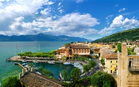 Italie, Vénétie, côte, mer, ville, maison, bateaux, ciel bleu