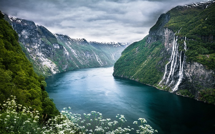 Norvège Fjord de Geiranger, beau paysage Fonds d'écran, image