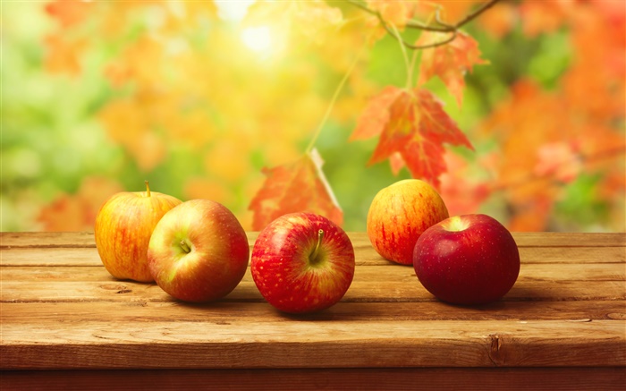 Pommes rouges, table en bois, automne, feuilles Fonds d'écran, image