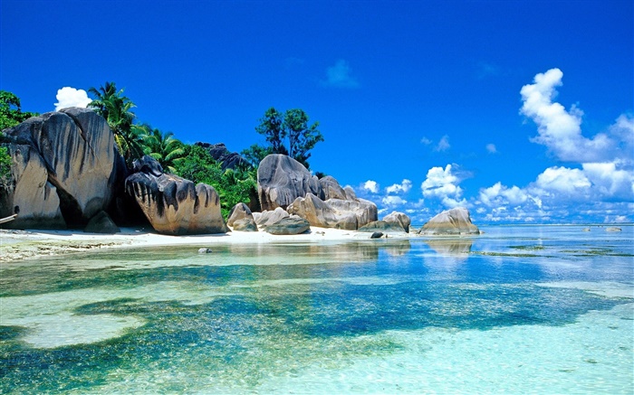 Île des Seychelles, de beaux paysages, mer, des pierres, nuages, plage Fonds d'écran, image