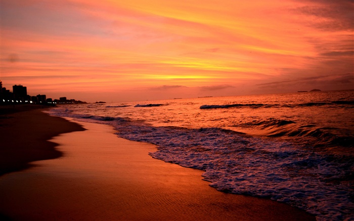 Coucher de soleil, mer, crépuscule, vagues, ciel rouge Fonds d'écran, image