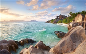 Seychelles Island, pierres, mer, côte, plage, coucher de soleil