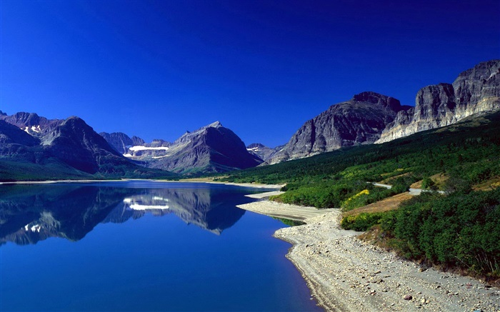 Montagnes, lac, inclinaison, ciel bleu, réflexion Fonds d'écran, image