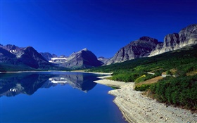 Montagnes, lac, inclinaison, ciel bleu, réflexion HD Fonds d'écran