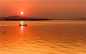 Coucher de soleil, ciel rouge, rivière, bateau HD Fonds d'écran