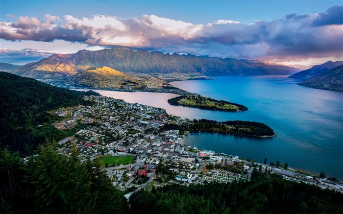Queenstown, Nouvelle-Zélande, la ville, le lac Wakatipu, baie, montagnes, maisons Fonds d'écran, image