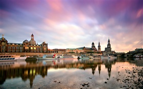 Dresde, Allemagne, matin, bâtiments, bateaux, rivière Elbe