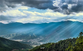 Montagne, vallée, ciel, nuages, les rayons du soleil HD Fonds d'écran