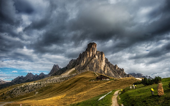 Dolomites, Italie, montagnes, maison, chemin, nuages Fonds d'écran, image