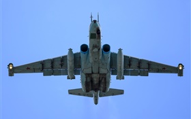 Sukhoi Su-25, vol de combat subsonique, vue de dessous HD Fonds d'écran