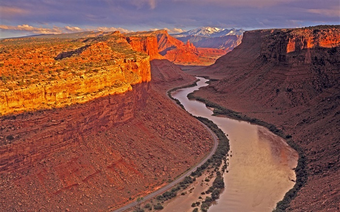 Canyon, rivière, roches rouges, crépuscule Fonds d'écran, image
