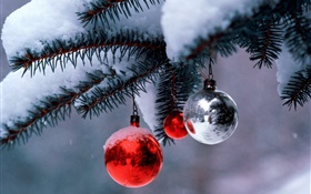 Boules de Noël, arbre, brindilles, neige épaisse HD Fonds d'écran