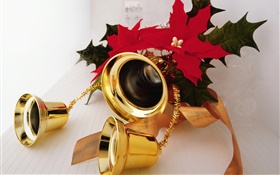 Noël, des cloches de couleur or