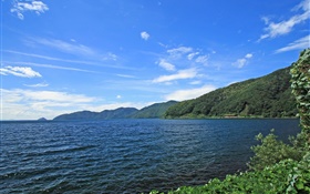Japon Hokkaido paysage, côte, mer, îles, ciel bleu