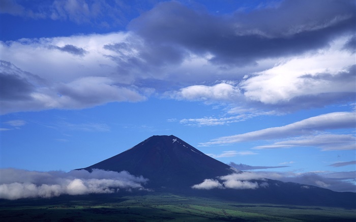 Japon nature paysages, le mont Fuji, ciel bleu, nuages Fonds d'écran, image