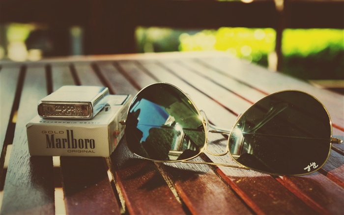 Nature Morte, briquet, cigarette, lunettes de soleil Fonds d'écran, image