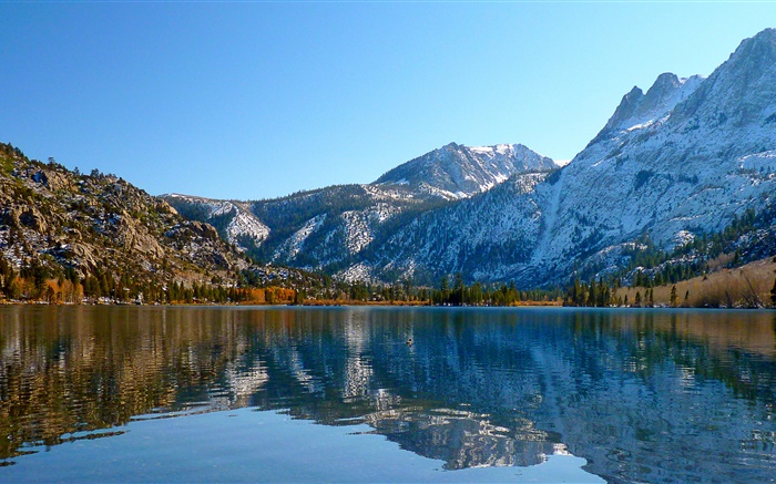 Lac, montagnes, ciel, arbres, automne, réflexion de l'eau Fonds d'écran, image