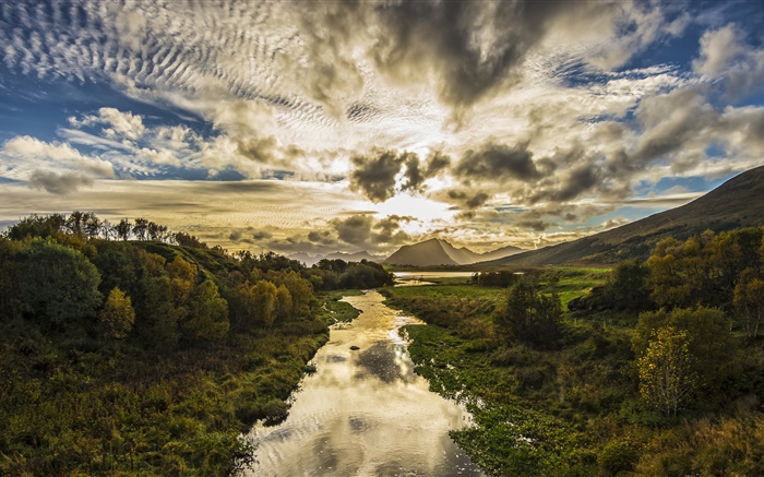 Crépuscule, nuages, montagnes, arbres, rivière Fonds d'écran, image