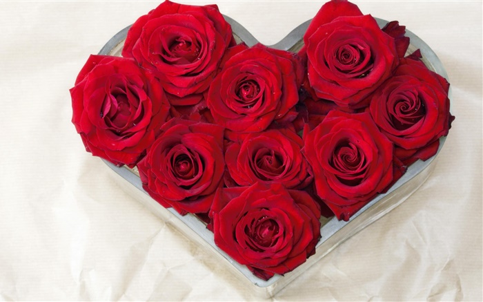 Coeur d'amour, bouquet de roses rouges Fonds d'écran, image
