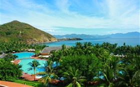 Palmiers, piscine, maison, montagnes, île, mer, Thaïlande HD Fonds d'écran