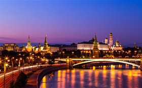 Le Kremlin, Russie, Moscou, ville de nuit, rivière, lumières